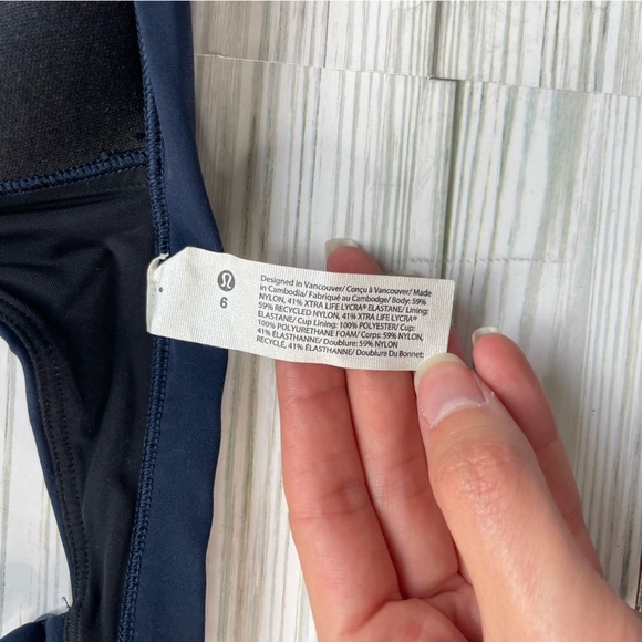 Lululemon Waterside Swim Top *C Cup
True Navy size 6 - Picture 4 of 6